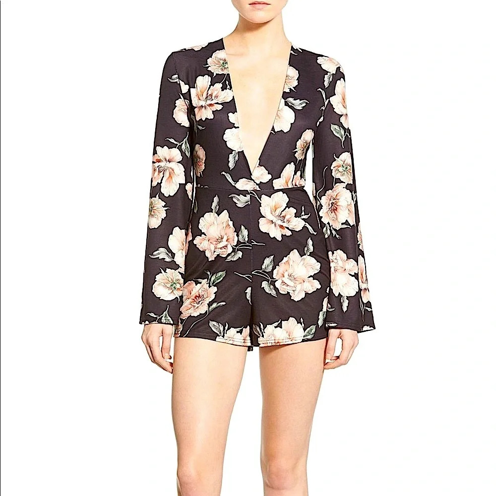 NEW missguided long bell sleeved floral print fancy shorts romper deep plunge v